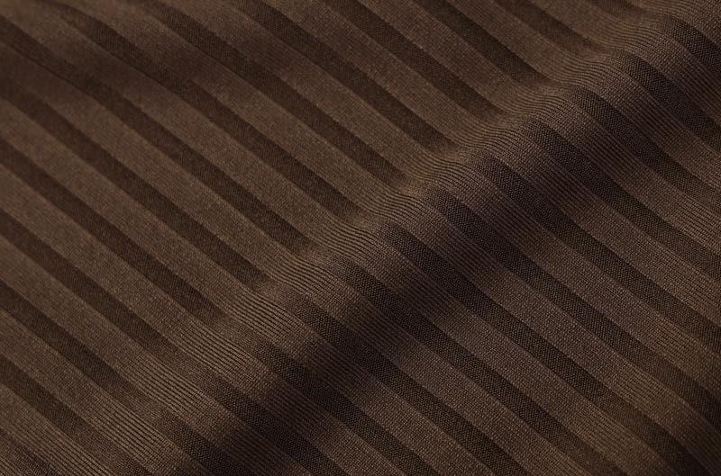 Ärmelloses, einfarbiges Midikleid mit Aussparung am Ausschnitt und Schnürung