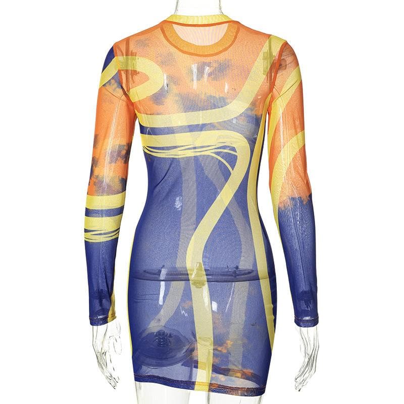 Transparentes Netzstoff-Minikleid mit langen Ärmeln und kontrastierendem Rundhalsausschnitt