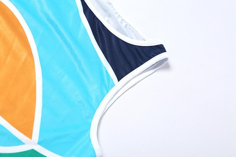 Ärmelloses Minikleid mit Rundhalsausschnitt und Kontrastdruck