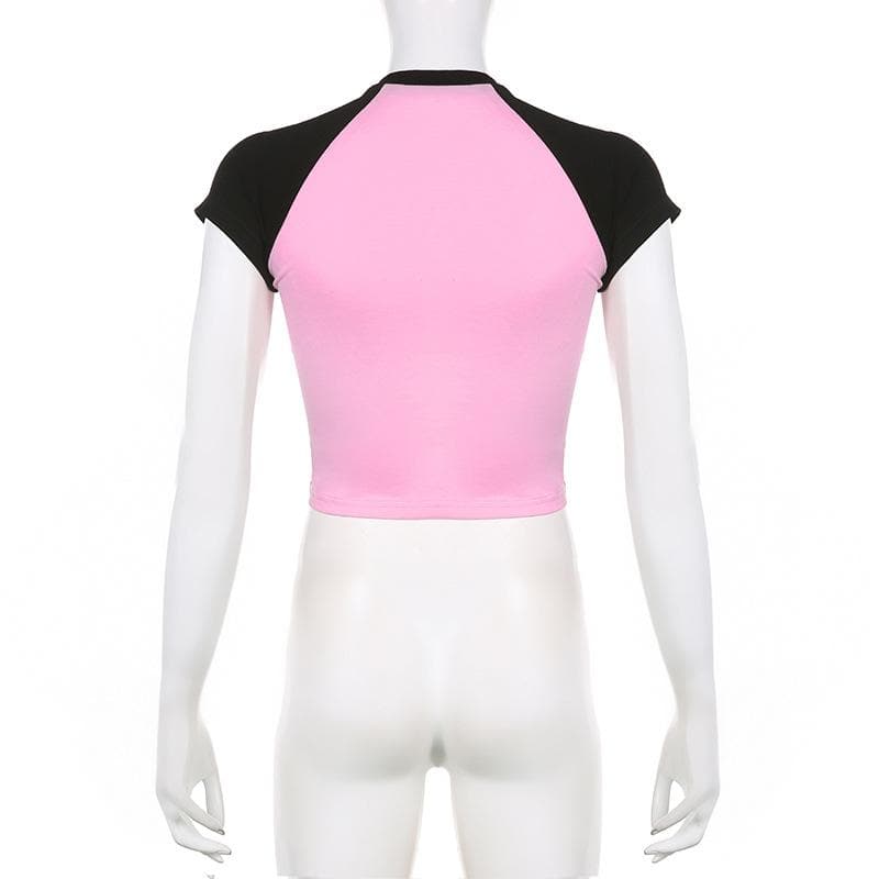 Top corto a maniche corte con scollo rotondo e patchwork a contrasto con motivo a stelle