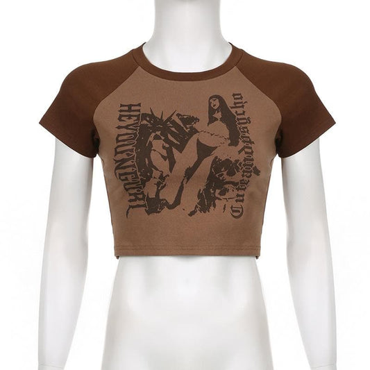 Crop Top mit Rundhalsausschnitt und abstraktem Patchwork-Print in Kontrastfarbe, kurzärmlig