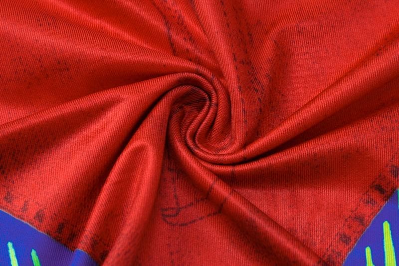 Abstract Contrast Medium Rise Mini Skirt