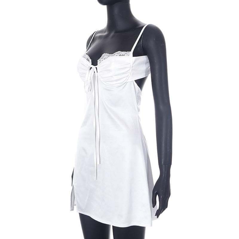 Solid lace hem ruched self tie backless slit cami mini dress