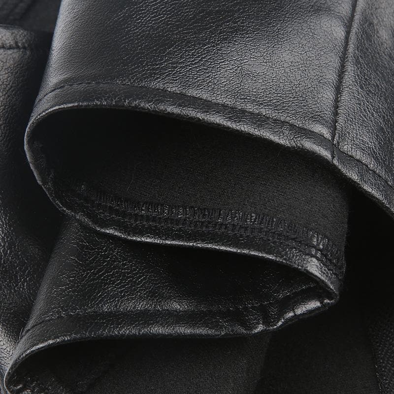 Top corto in similpelle con scollo a V, cerniera e schiena scoperta - Saldi finali