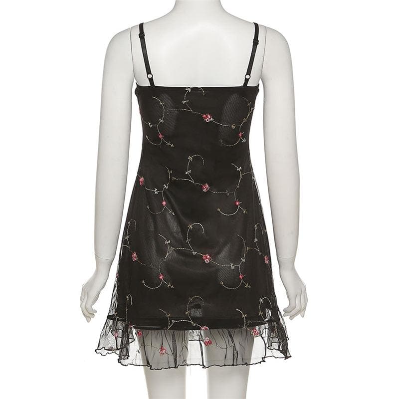 Rückenfreies Minikleid mit Rüschen aus Netzstoff, Blumenstickerei und kontrastierendem Camisole