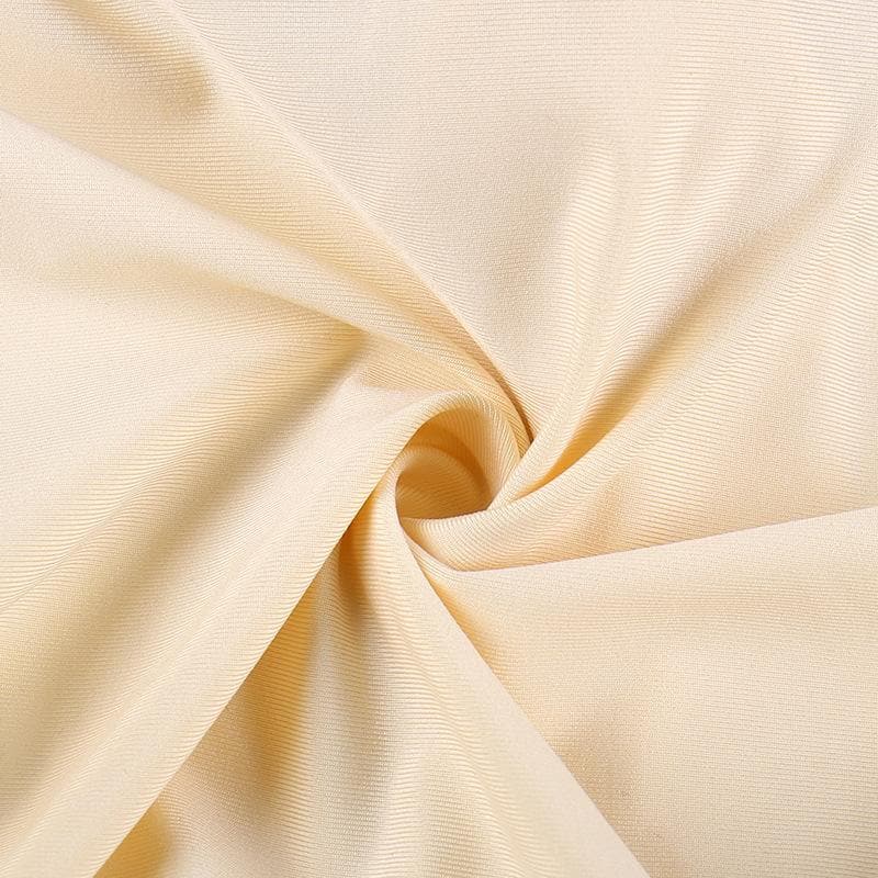 Rückenfreier Bodysuit mit ausgehöhlter Blumenapplikation und gerüschtem Neckholder
