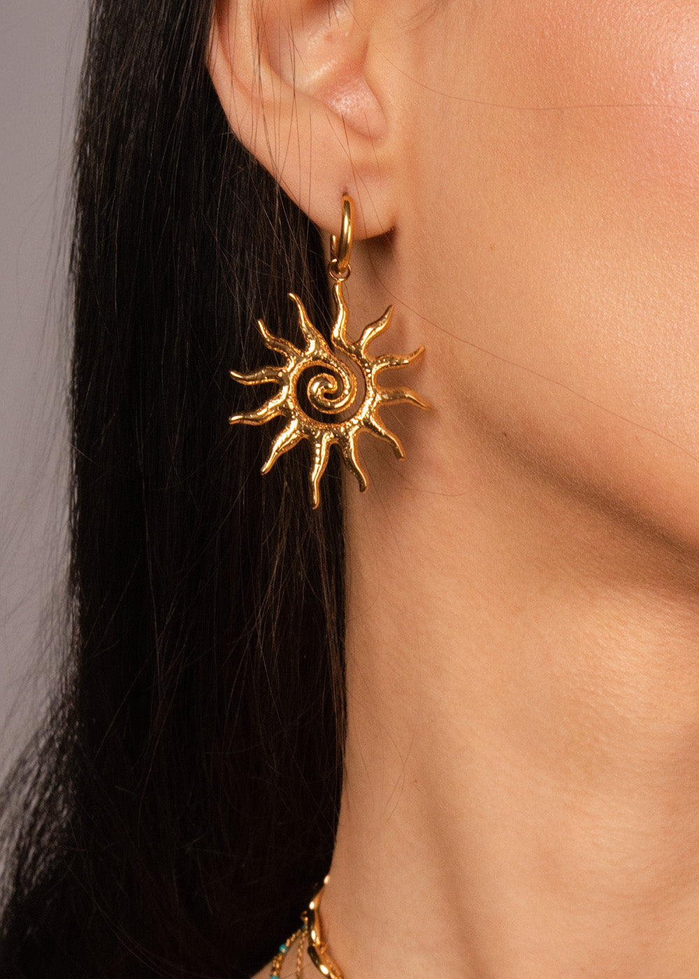 Goldene Ohrringe „Soleil Sun“