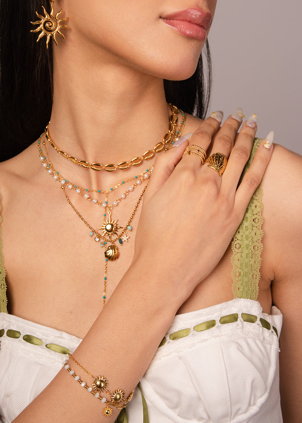 Goldenes Armband „Suzy Sonnenblumen“