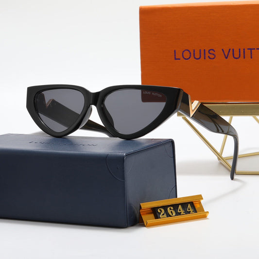 Nuovi occhiali da sole Cat-Eye V