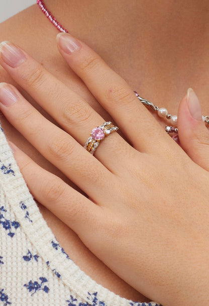 Anello con diamanti rosa royalty