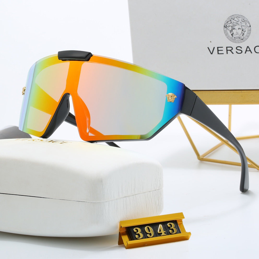 Coole Sonnenbrille mit großem Rahmen