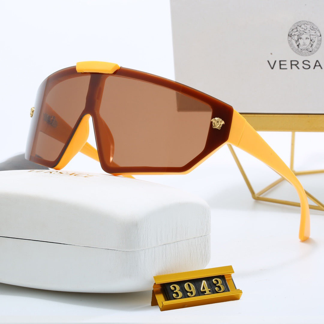 Coole Sonnenbrille mit großem Rahmen