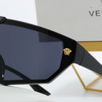 Coole Sonnenbrille mit großem Rahmen