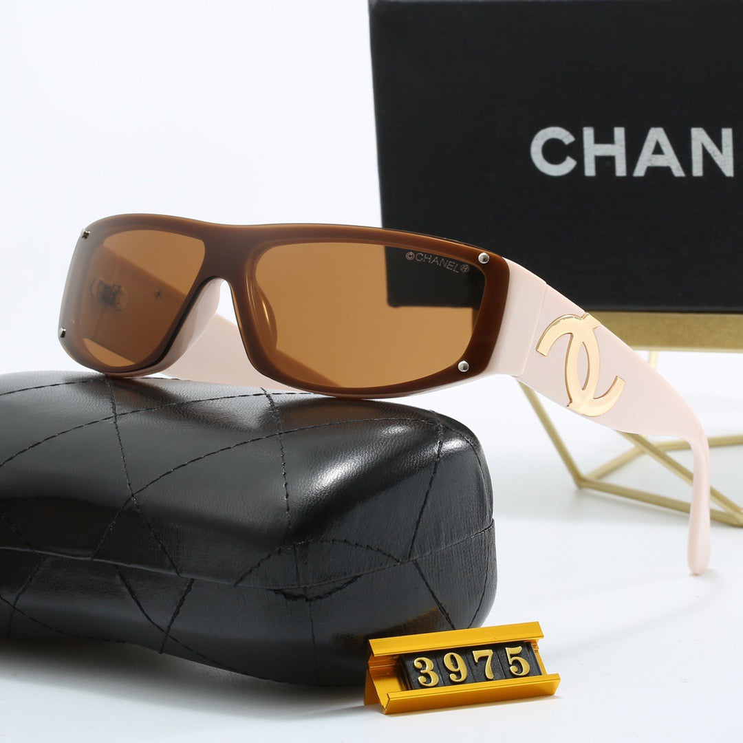 Modische Sonnenbrille mit kleinem Rahmen