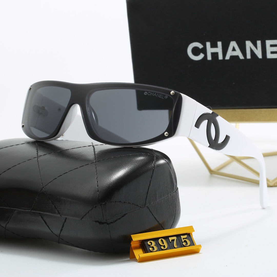 Modische Sonnenbrille mit kleinem Rahmen