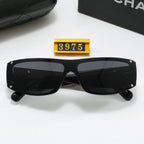 Modische Sonnenbrille mit kleinem Rahmen