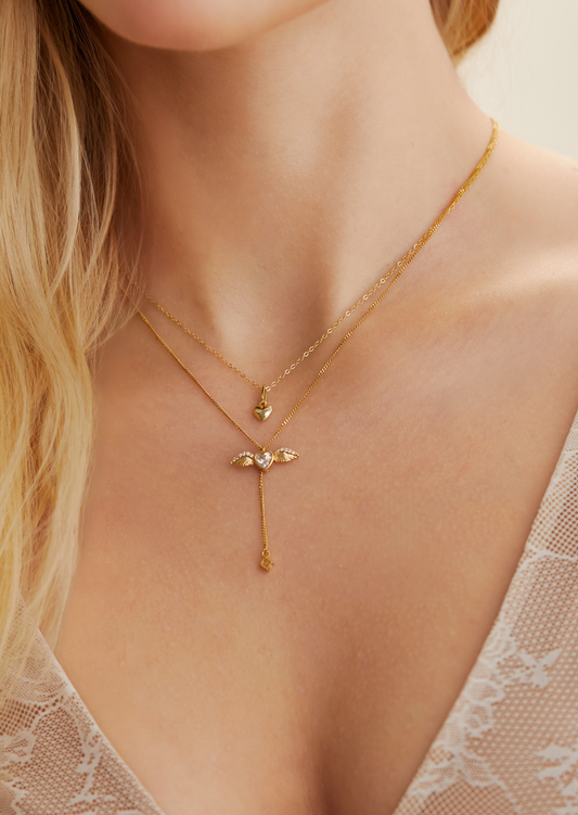 La mia piccola collana a forma di cuore dorato