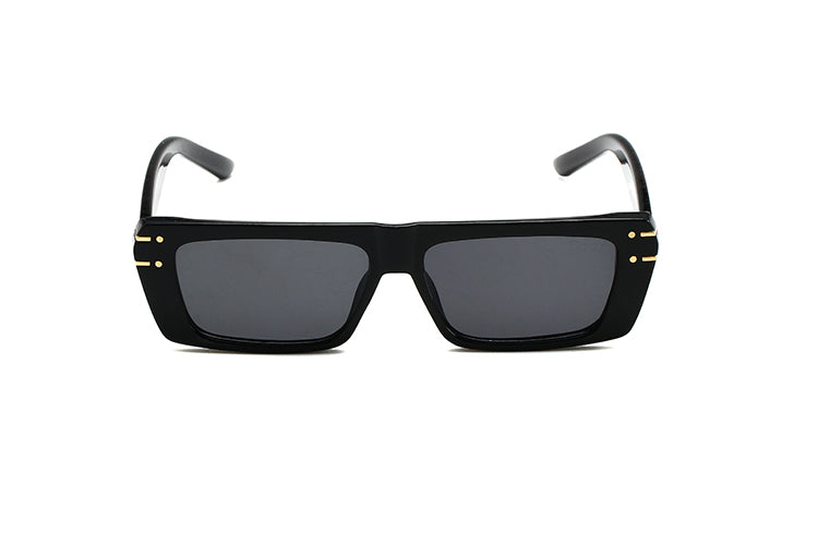 Neue Sonnenbrille mit kleinem Rahmen