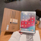 Modische iPad-Hülle mit geprägtem Design