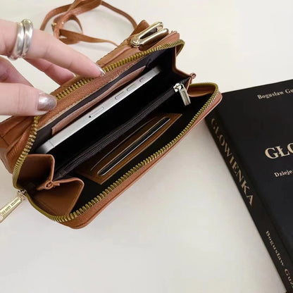Handytasche mit glänzendem Charme