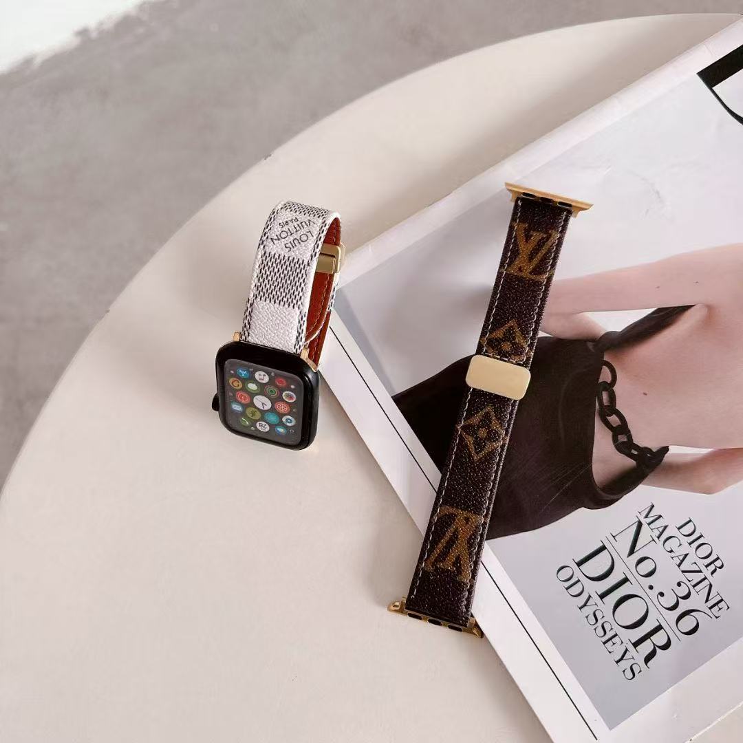 Nuovi cinturini in pelle con fibbia a farfalla per Apple Watch