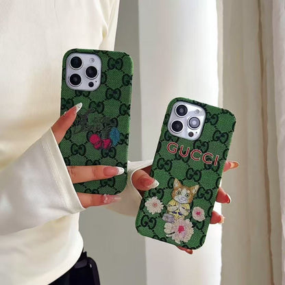 Custodia per telefono con ricamo in stile verde per iPhone