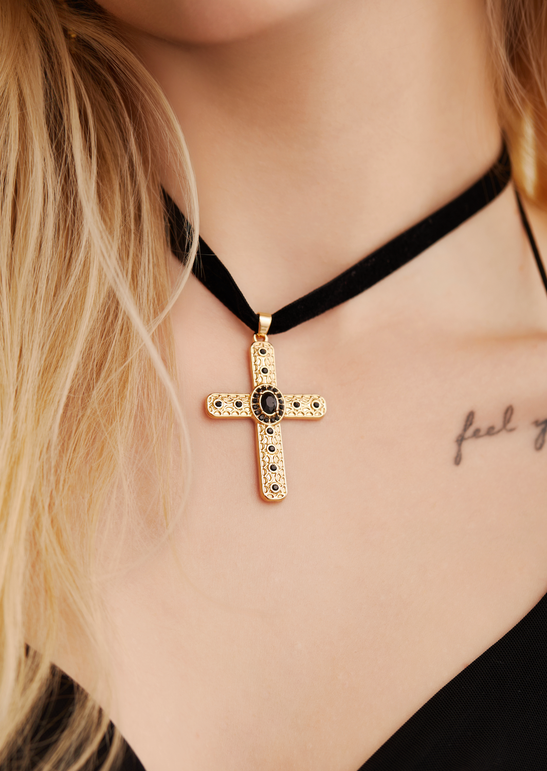 Mandy Cross – Vintage-Halskette