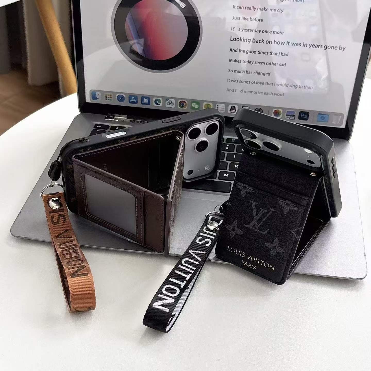 Spiegelfarbene Handyhülle für iPhone