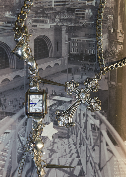 Collana con croce gotica Celeste
