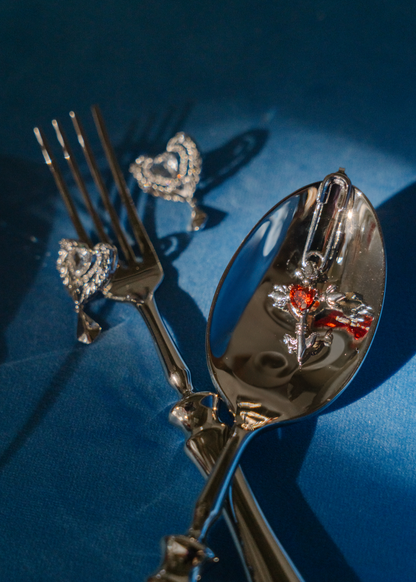 Orecchini in argento con croce e cuore rosso pazzo d'amore