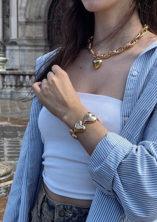 Mona Verlieben Sie sich in goldene Herzen Armband