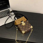 Stilvolle Metallic-Tasche für tragbare Geräte