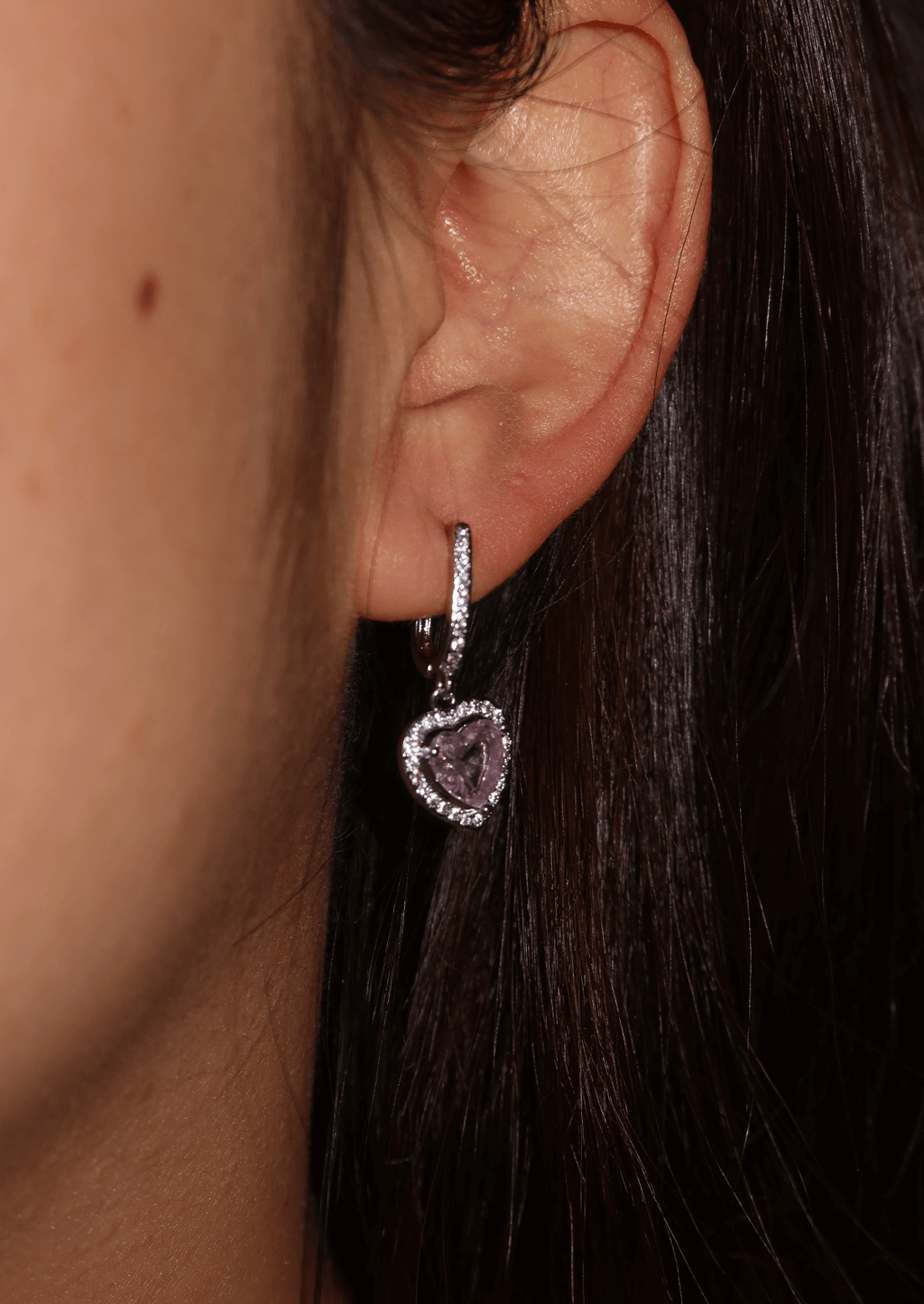 Rosa glitzernde Love Ohrringe