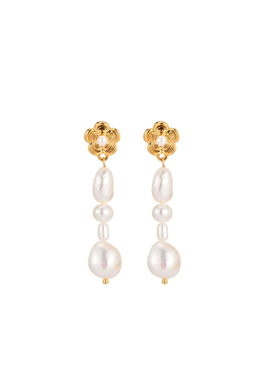 Fiona Flower Blooming Pearl Goldene Ohrringe