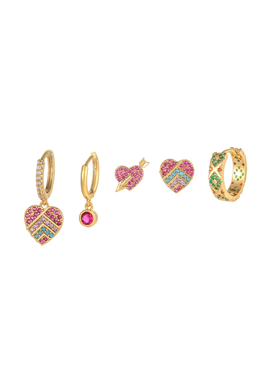 Set di orecchini colorati a forma di cuore