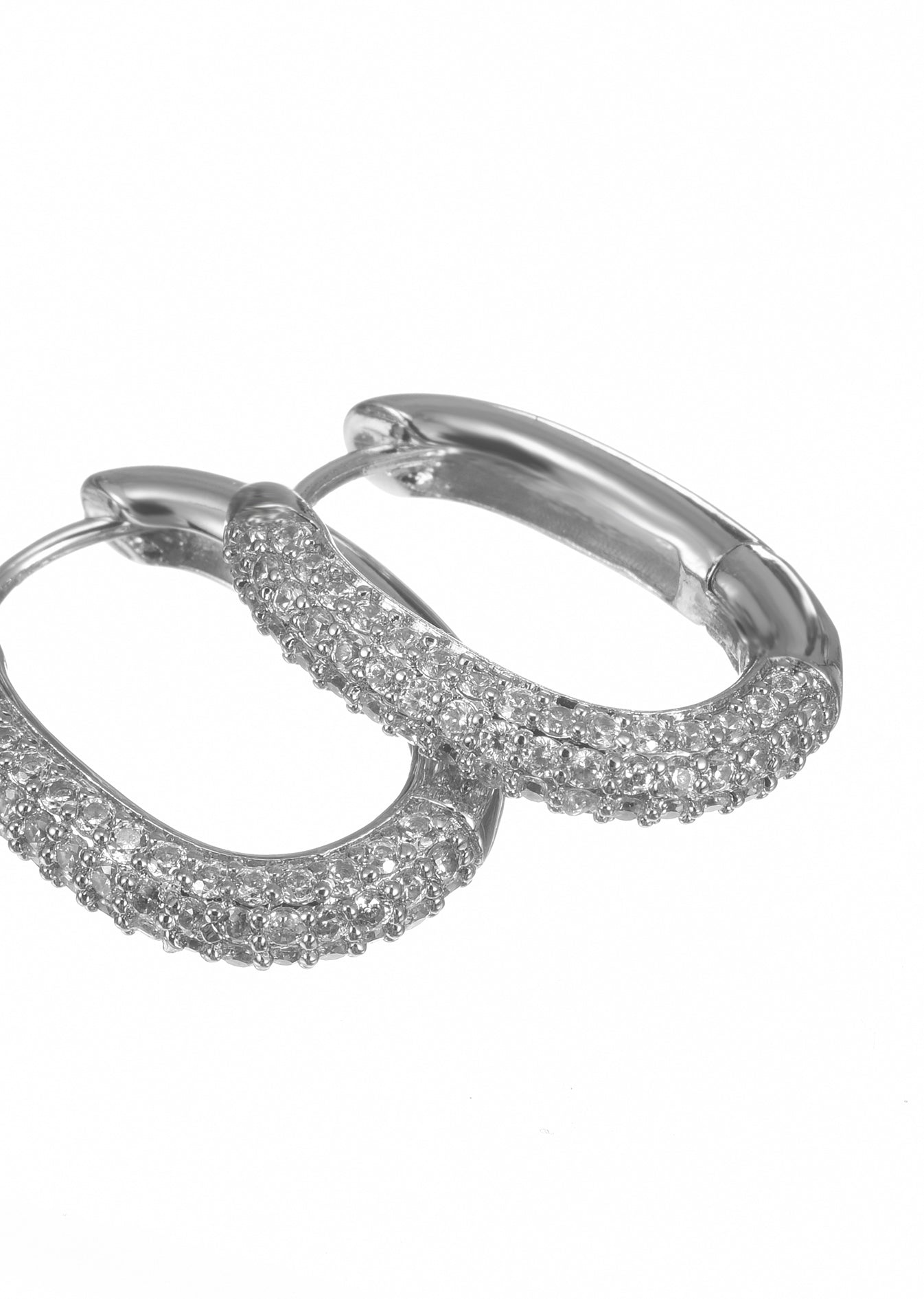 Diamant Leona Huggie Creolen Silber Ohrringe