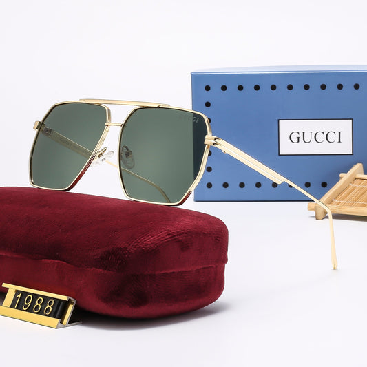 Nuovi occhiali da sole Aviator