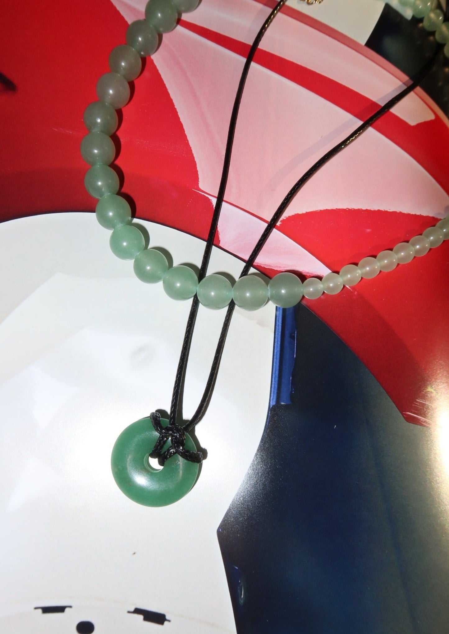 Collana con cordino con ciondolo