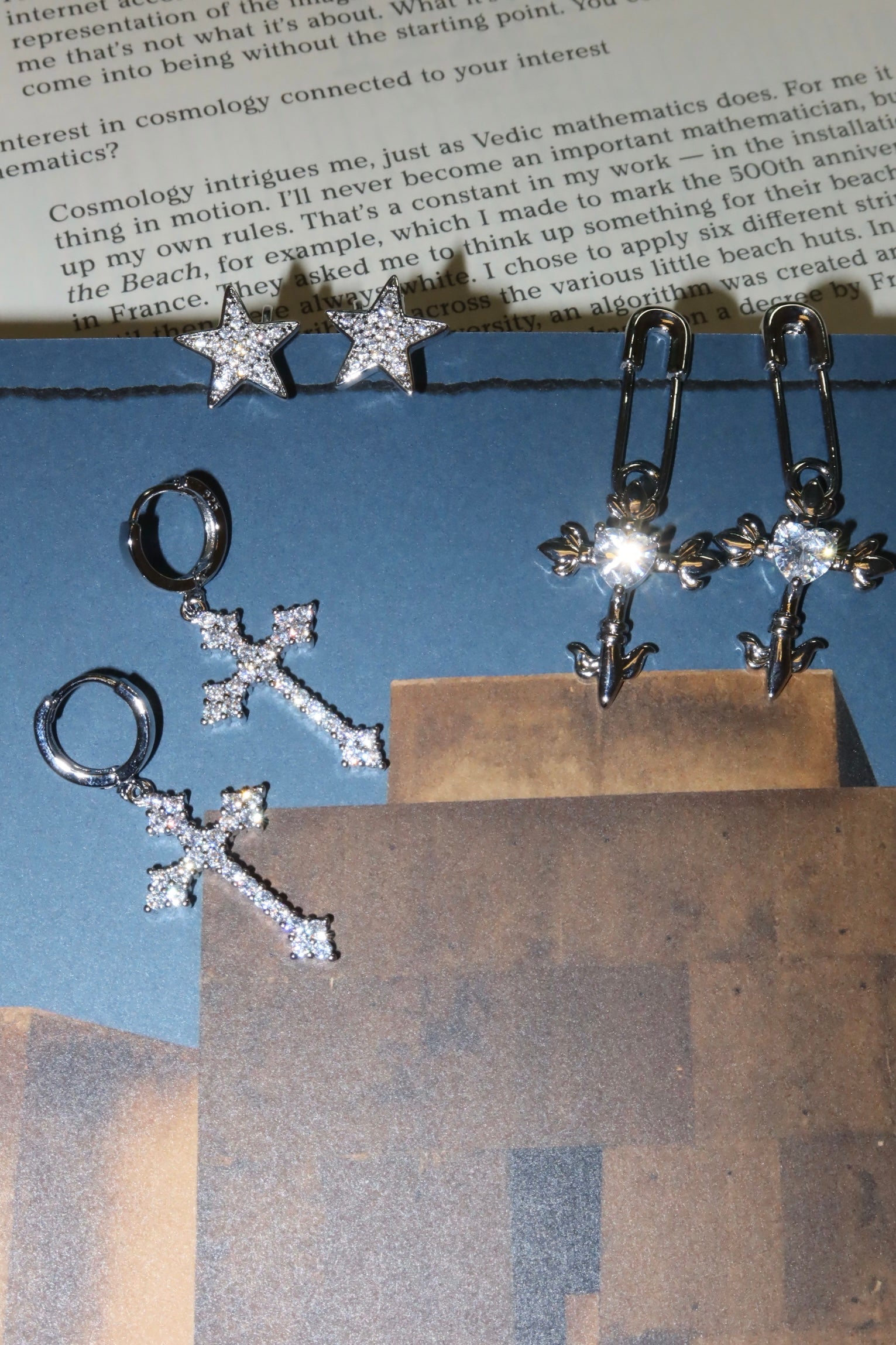 Fantasy Love Kreuz Herz Silber Ohrringe