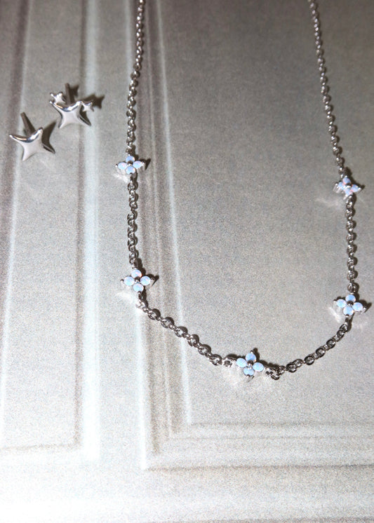 Schneewittchen Mini Blau Klee Halskette