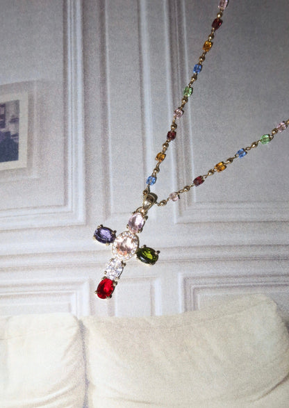 Geraldine Bunte Kristallkreuz-Goldkette