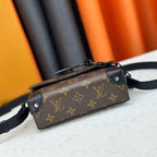 Modische quadratische Handtaschen mit Knöpfen