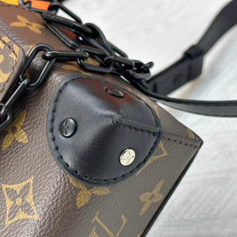 Modische quadratische Handtaschen mit Knöpfen
