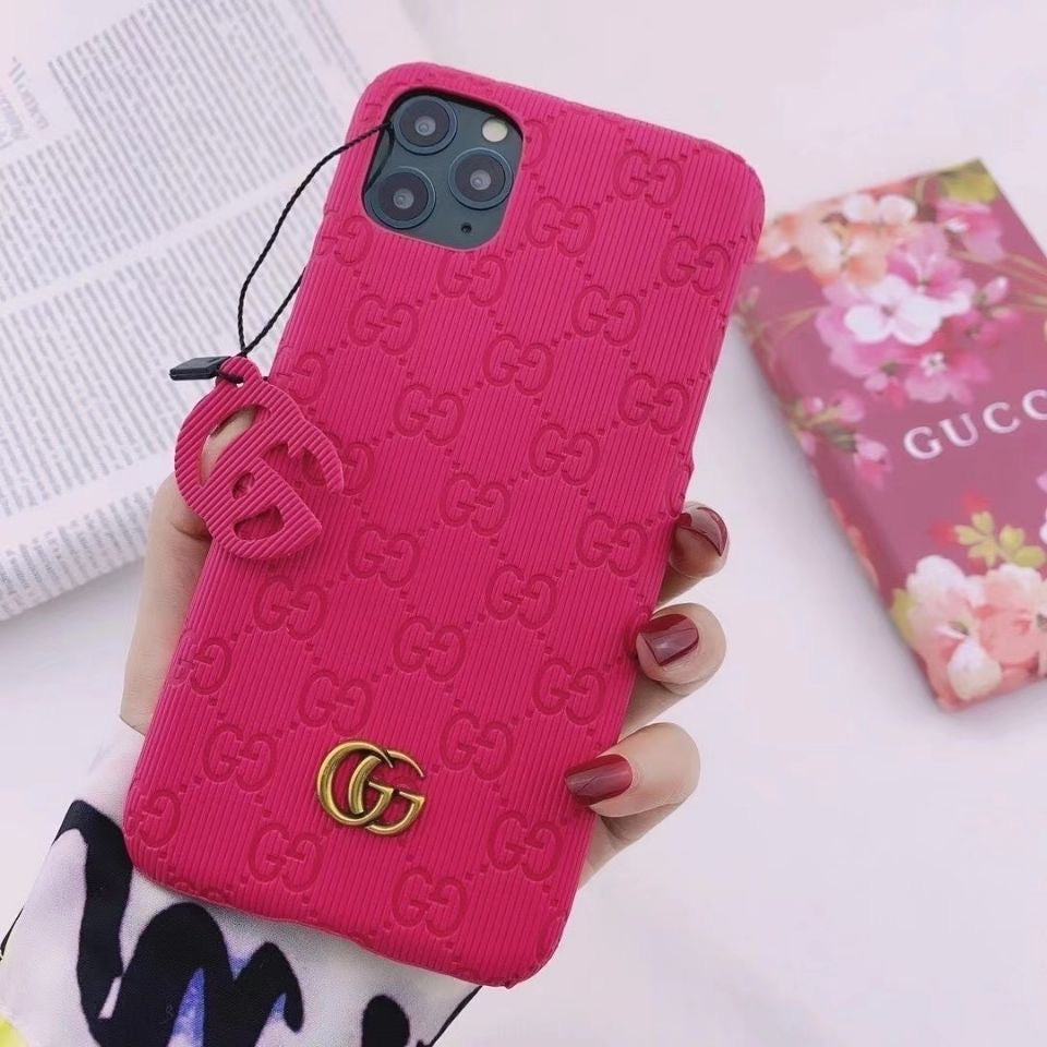 Handyhülle mit Buchstaben-Print für das iPhone