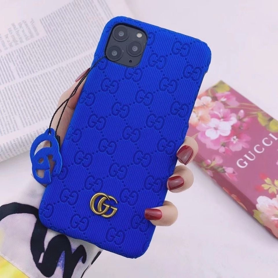 Handyhülle mit Buchstaben-Print für das iPhone