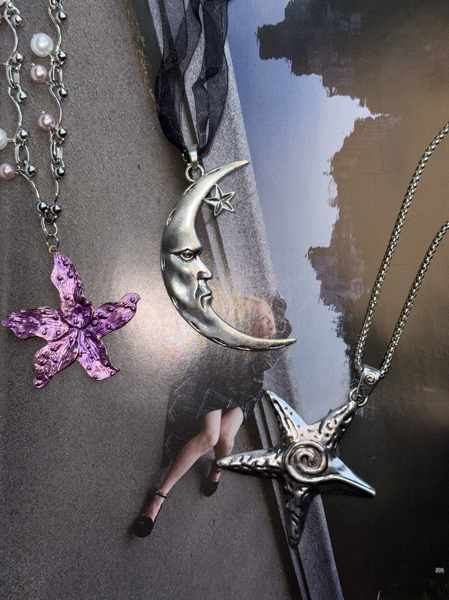 Beatrice By The Sea Halskette mit rosa Perlen und Seesternen im Grunge-Stil, Silber