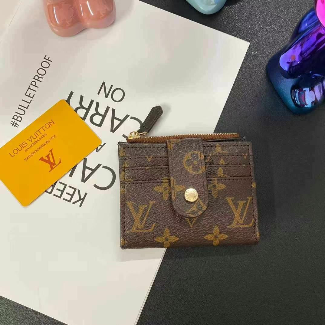 Bellissimo porta carte alla moda