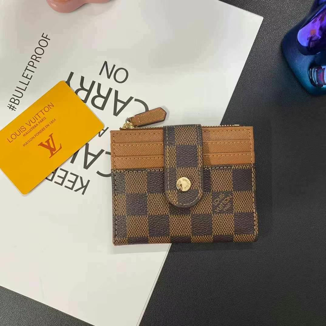 Bellissimo porta carte alla moda