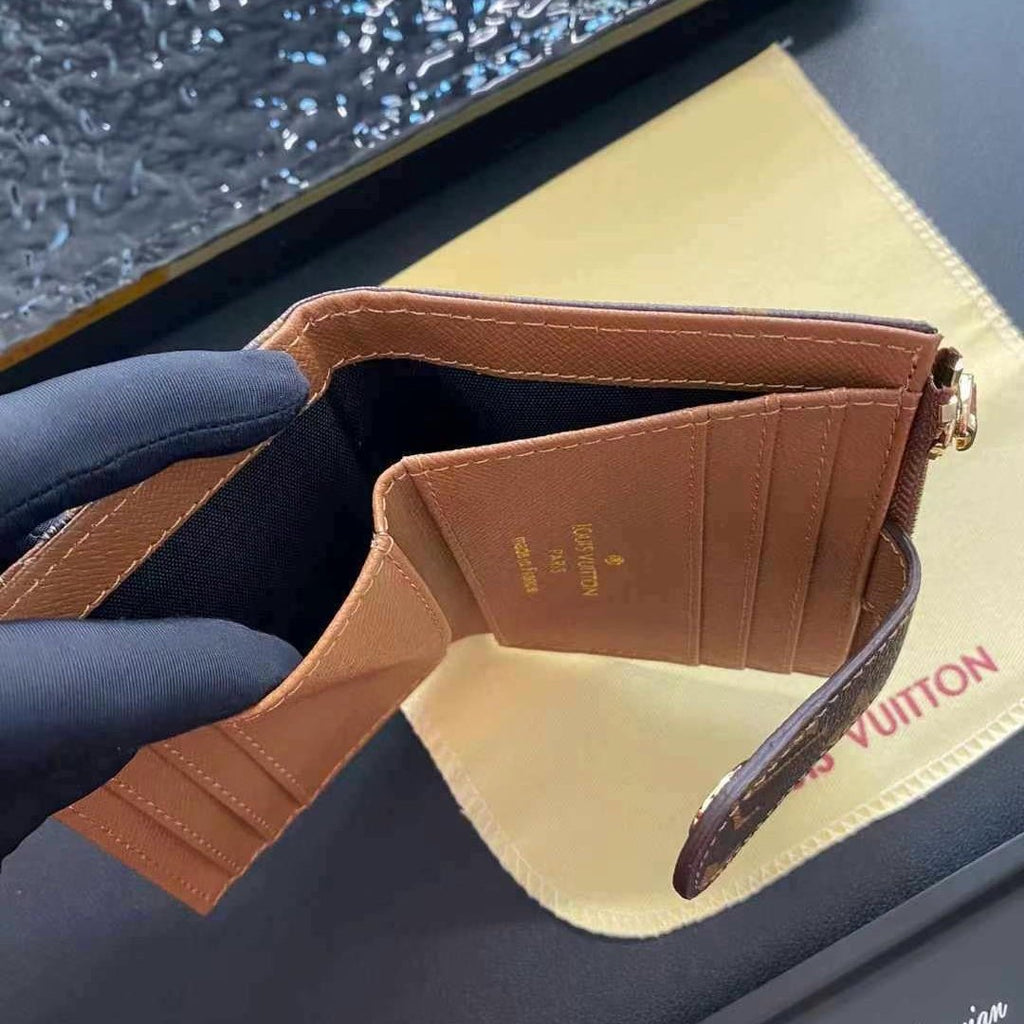 Bellissimo porta carte alla moda
