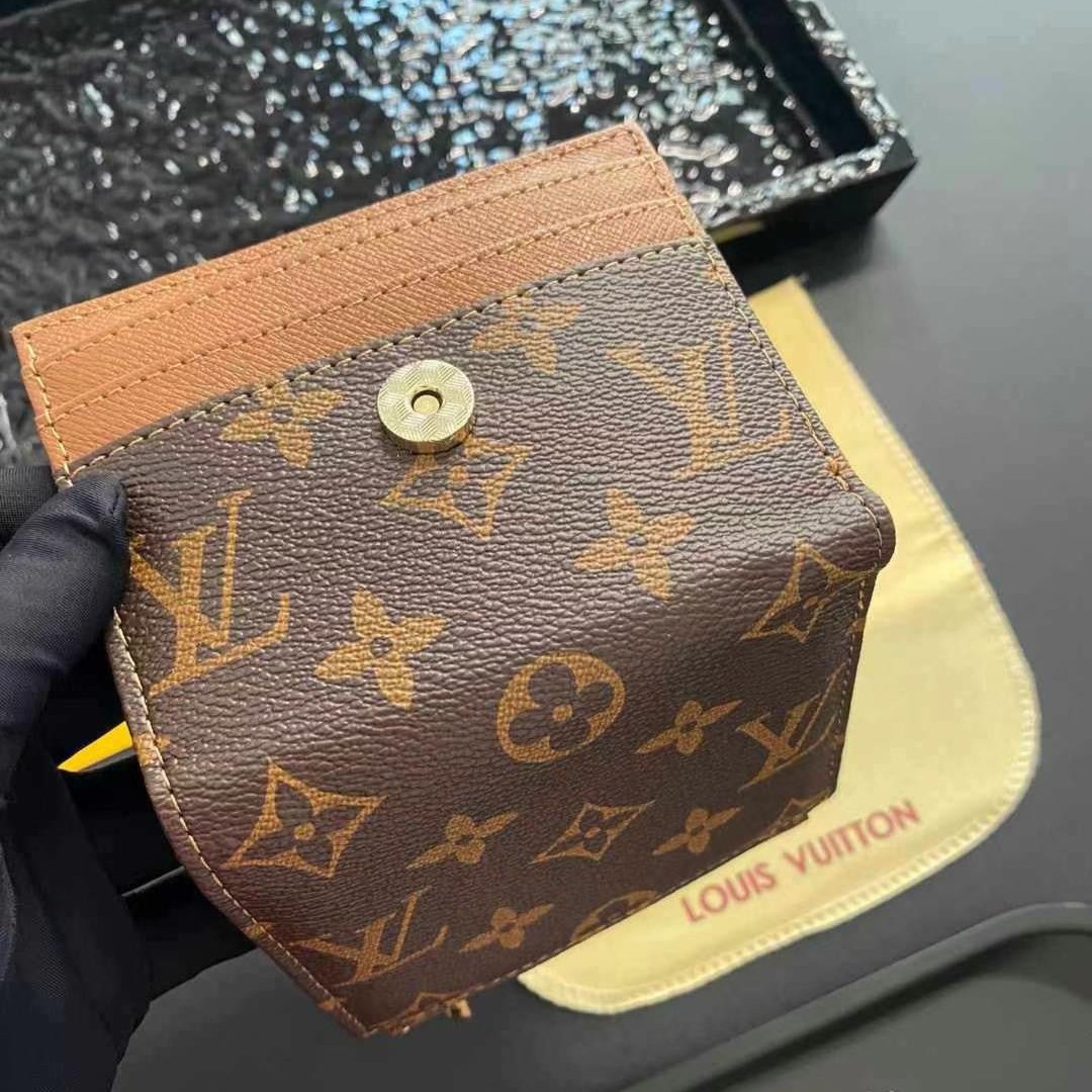 Bellissimo porta carte alla moda